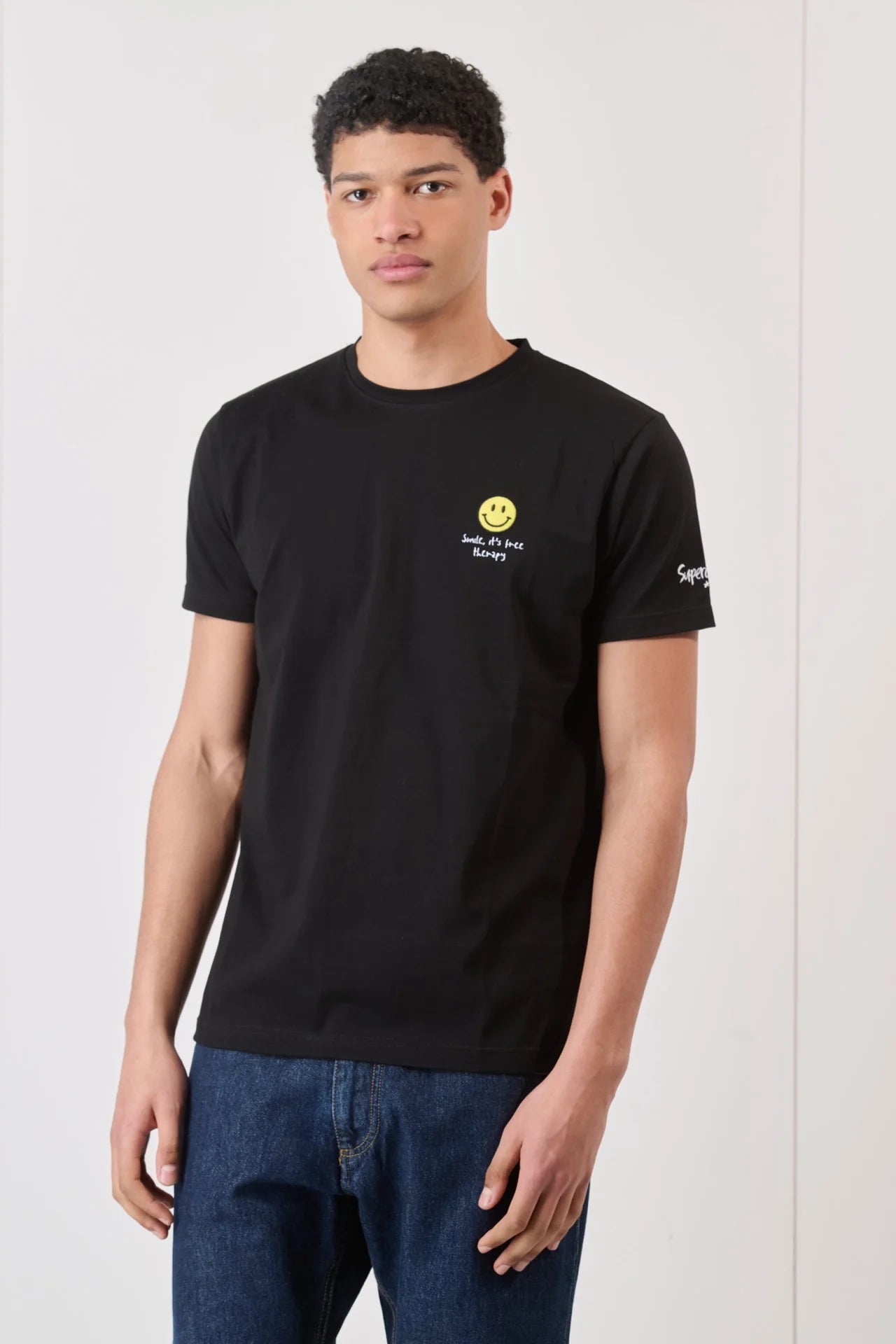 T-shirt SUPERCULTURE Nera con Stampa e Ricamo SMILE